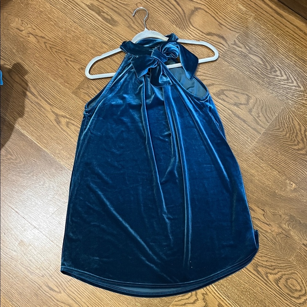TCEC Deep Blue Velvet Top
